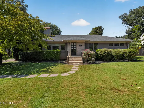 1025 Kenesaw Ave, Knoxville, TN 37919