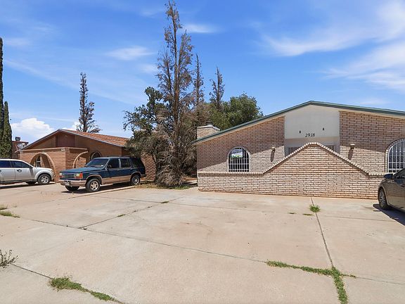 2nd image of 2918 E Glen Dr #B