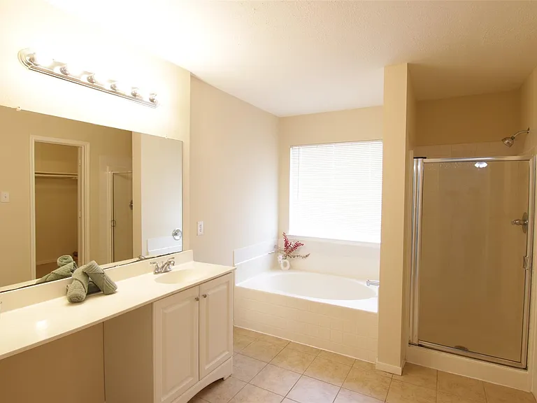 16938 Watering Oaks Ln — Photo 14
