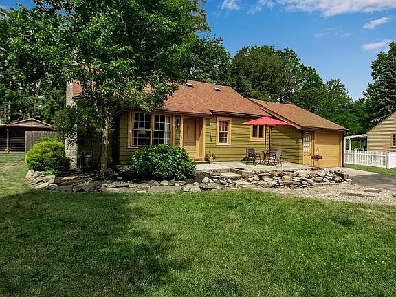 5th image of 4440 Harris Hill Rd