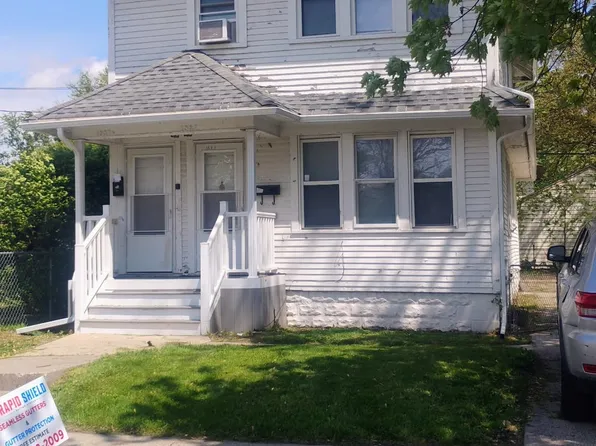 1537 Carlyle St, Toledo, OH 43605