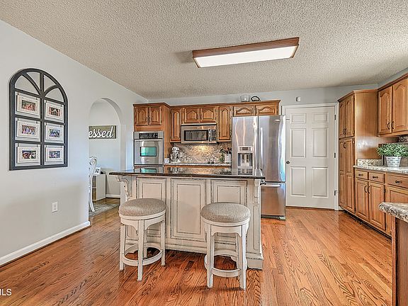 2nd image of 139 Millstone Dr