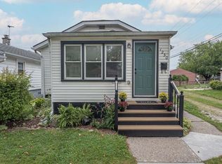 1230 Spruce St, Wyandotte, MI 48192