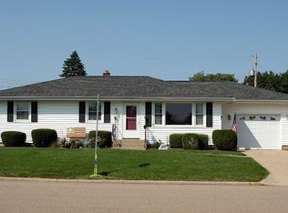 926 W 2nd St, Spring Valley, IL 61362