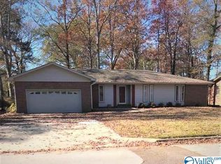 1307 Runnymead Ave SW, Decatur, AL 35601