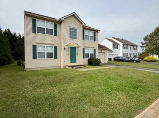 235 Tracer Dr, Clayton, DE 19938