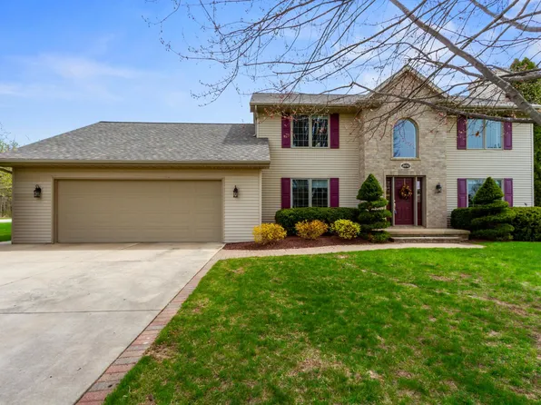 2490 Shortcut Rd, Green Bay, WI 54313