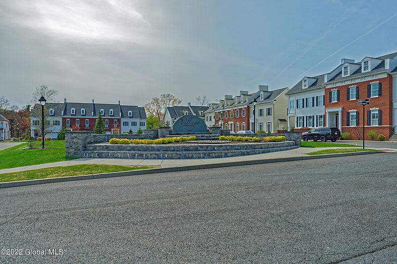 4th image of 13 Sudbury Square