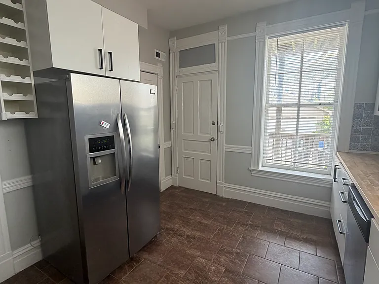 843 N Francisco Ave #1R — Photo 5