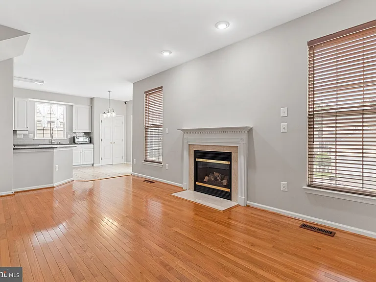 19028 Noble Oak Dr — Photo 12