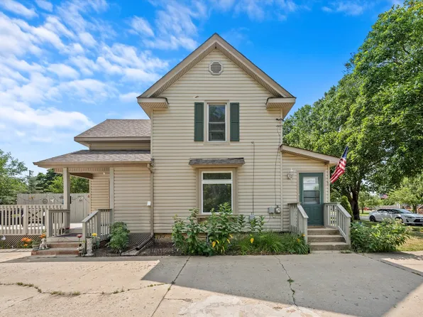 409 2nd Ave, Marengo, IL 60152