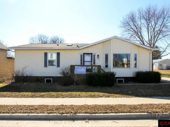 417 Main St, Courtland, MN 56021