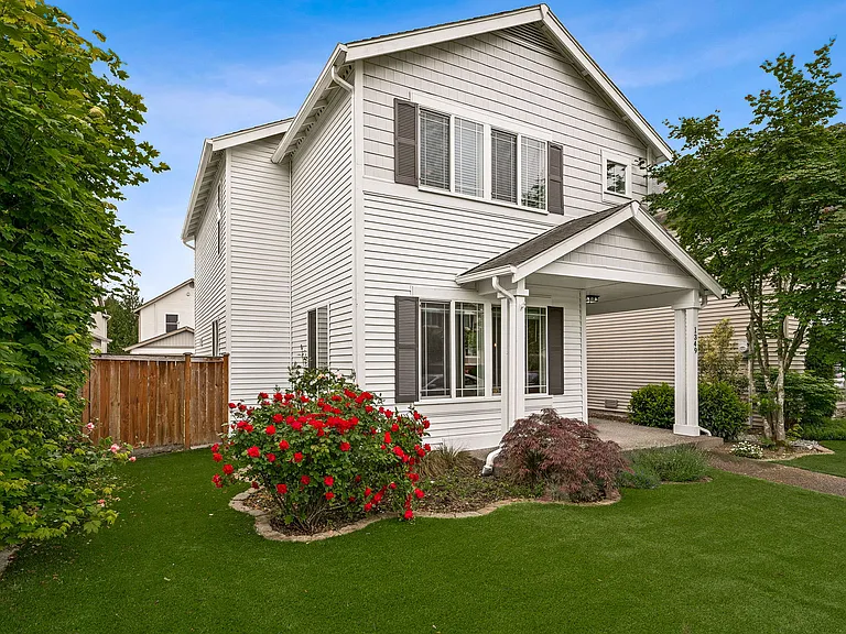 1349 Hudson St — Photo 30