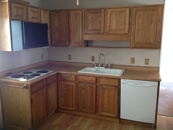 4th image of 2745 S Knox Ct
