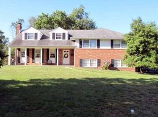 1 Devon Ct, Cinnaminson, NJ 08077