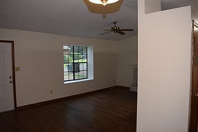 4th image of 2646 Millbank Dr #1