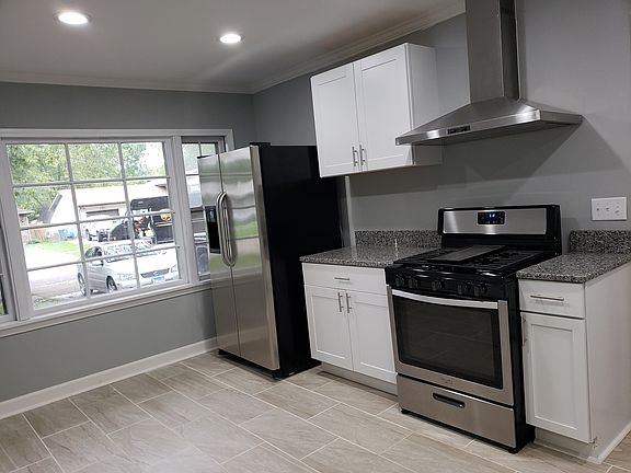 5th image of 451 N Park Ave