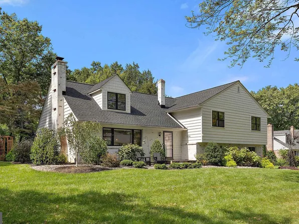 2506 Foulk Woods Rd, Wilmington, DE 19810