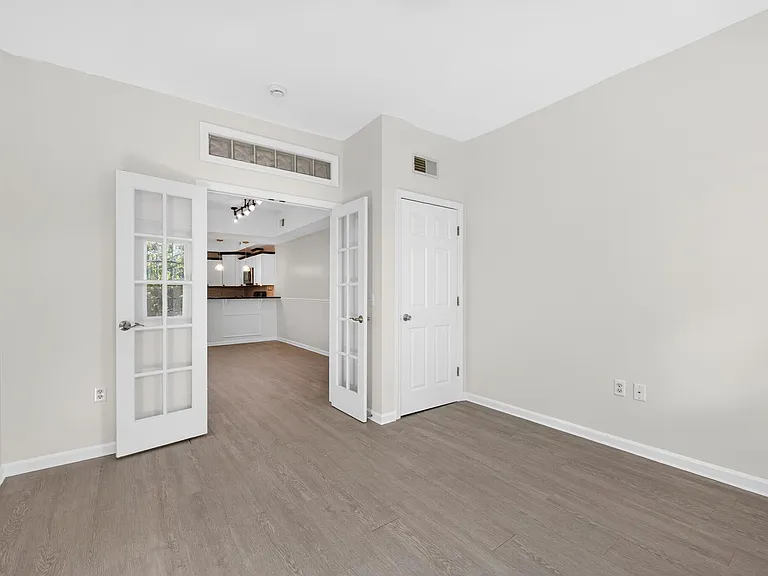 258 Pine St #2R — Photo 18