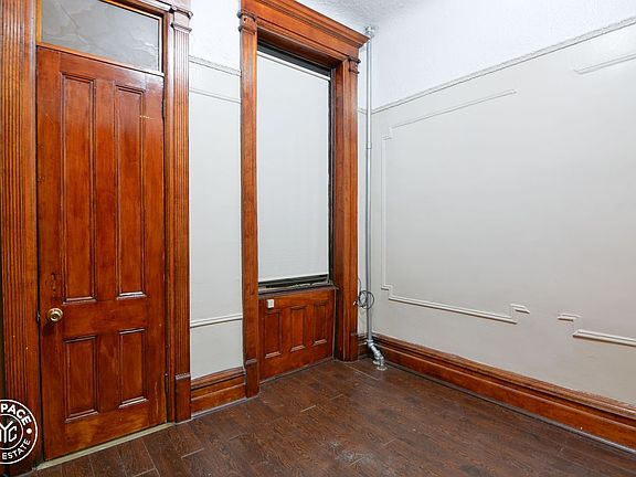 4th image of 812 Prospect Pl APT 1