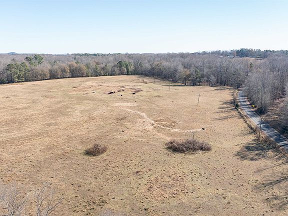 5th image of 1 Woods Farm Rd