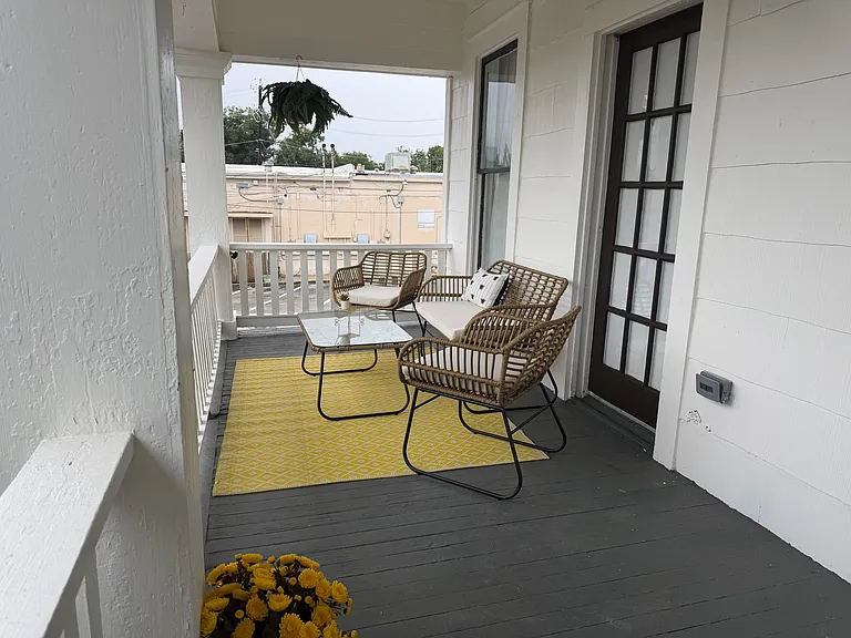 113 E Mistletoe Ave #1102 — Photo 3
