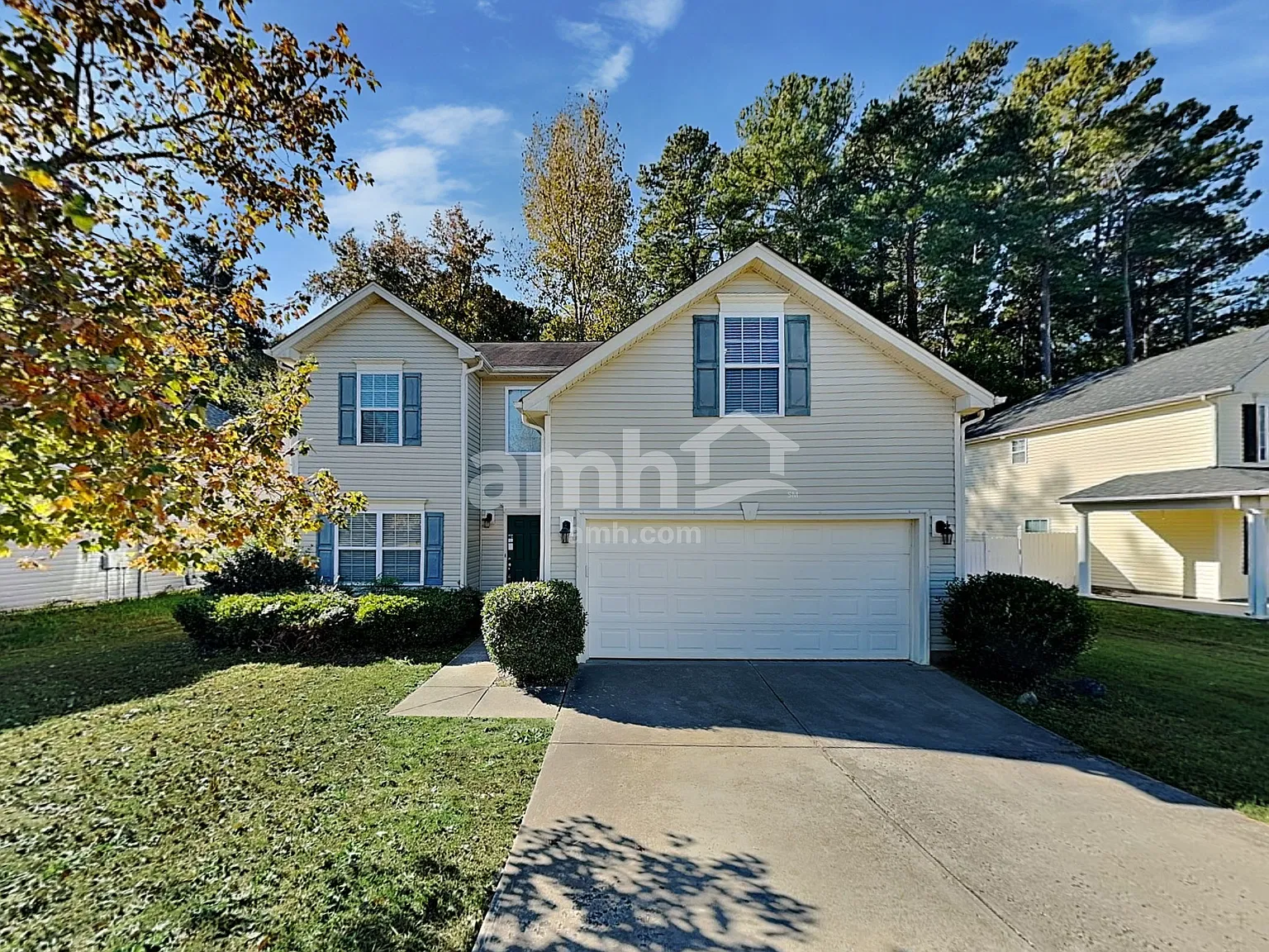 5 bed, 3.0 bath, 2363 sqft, $2,740 — Photo 1
