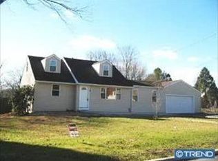 140 Florence Ave, Laurel Springs, NJ 08021