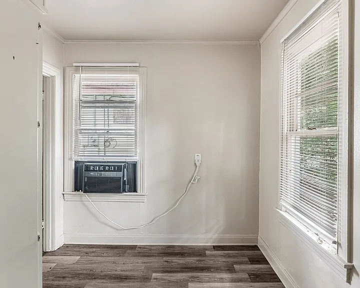 3920 Huston St — Photo 23