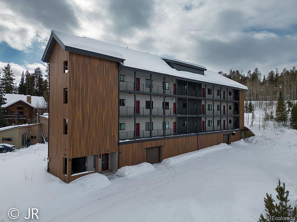 1st image of 377 Lions Gate Dr #102