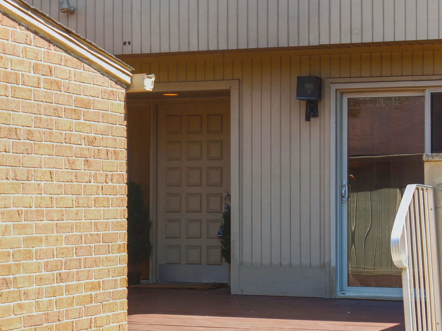 3 bed, 2428 sqft, $2,625 — Photo 2