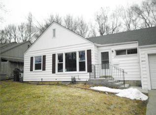 5512 W 51st St, Roeland Park, KS 66202