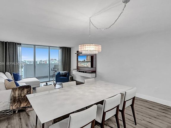 4th image of 2780 NE 183rd St APT 1705