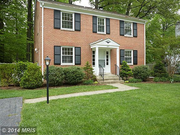 2nd image of 641 Blossom Dr