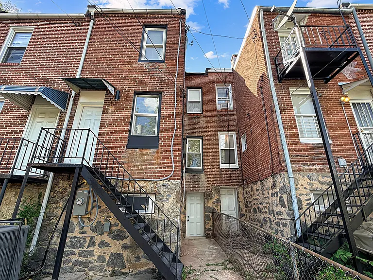 2915 Kirk Ave — Photo 22