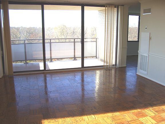 Balcony Off Living Room