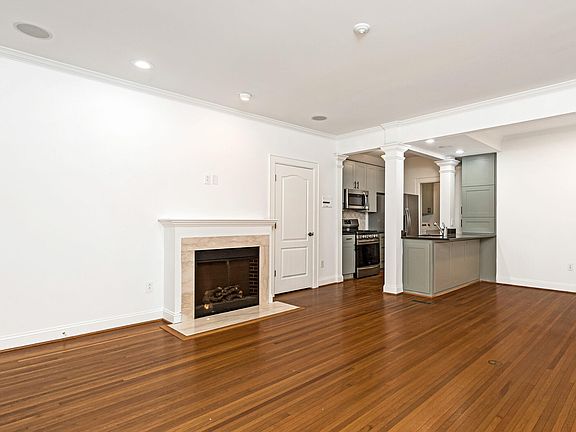 2nd image of 2243 Selwyn Ave APT 102