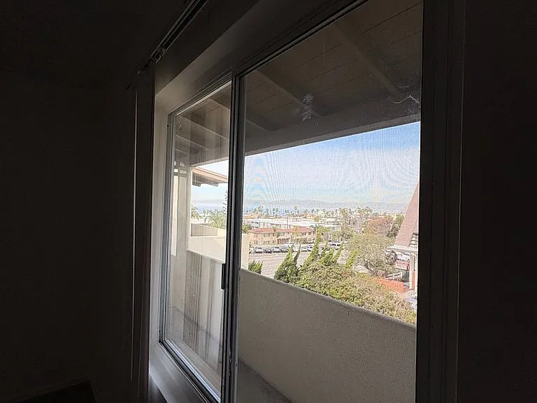 346 Palos Verdes Blvd — Photo 9