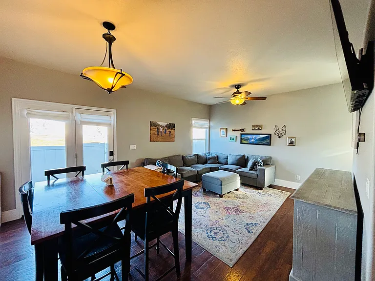 1590 Wynview Ln — Photo 19