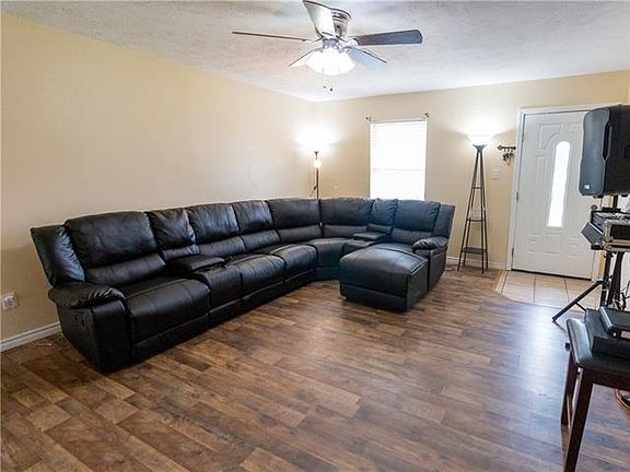 2nd image of 4444 Lake Fairway Dr
