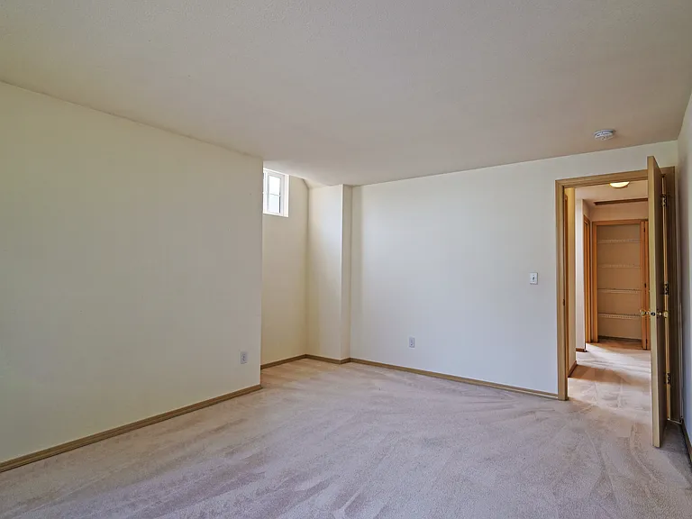 4006 NE 18th St — Photo 25