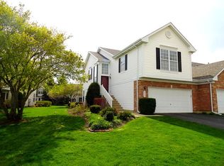 803 Crossing Way, Saint Charles, IL 60174