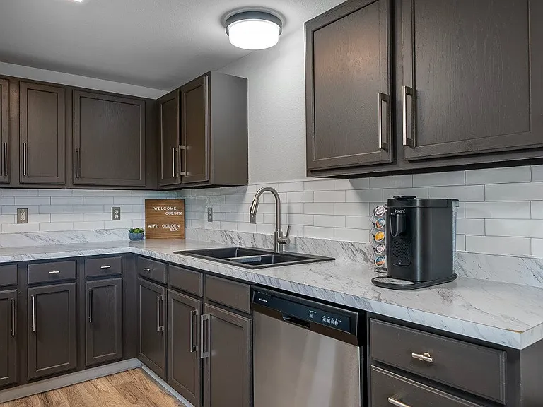1430 3rd Ave E #9 — Photo 4