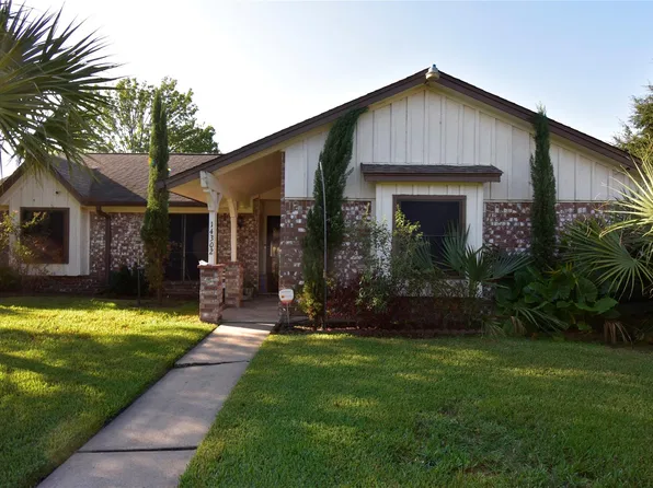 14302 Foxford Way, Houston, TX 77015