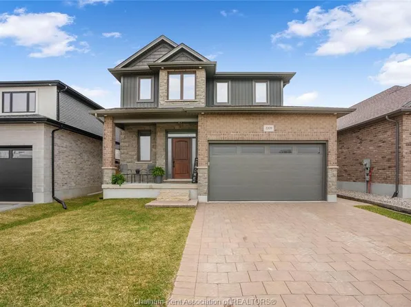 2209 Linkway Blvd, London, ON N6K 0K9