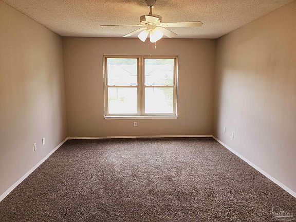 5th image of 4921 Randee Cir