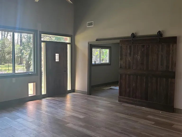 644 Durham Dr — Photo 7