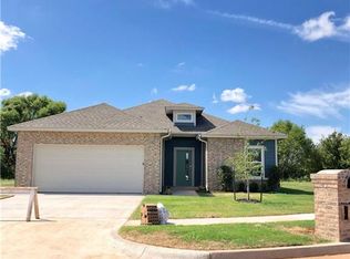 2037 Sara Vis, Yukon, OK 73099