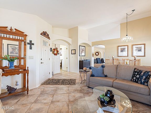5th image of 2470 N Avenida Esclava