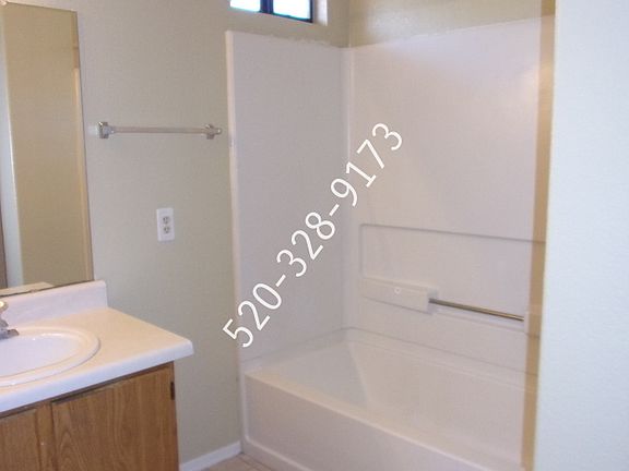 3rd image of 5958 S Wood Crest Dr